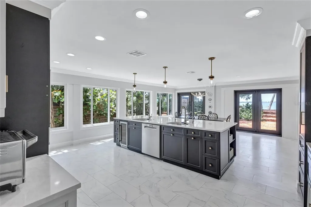2612 Keystone Court N St Petersburg FL 33710