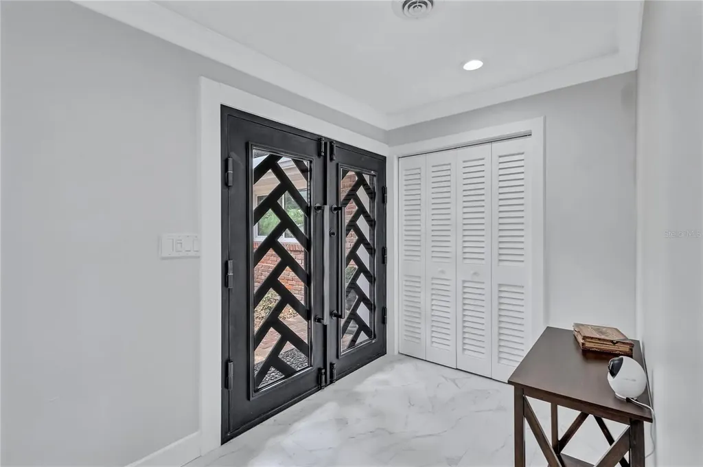 2612 Keystone Court N St Petersburg FL 33710