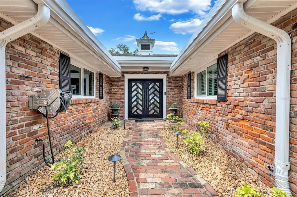 2612 Keystone Court N St Petersburg FL 33710