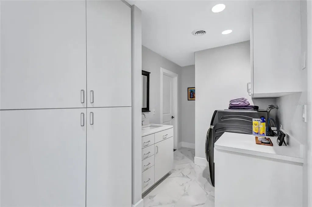 2612 Keystone Court N St Petersburg FL 33710