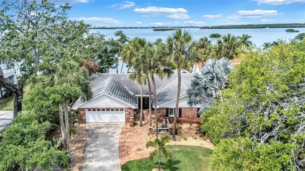 2612 Keystone Court N St Petersburg FL 33710