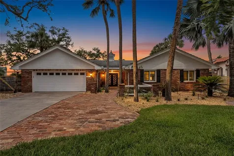 2612 Keystone Court N St Petersburg FL 33710