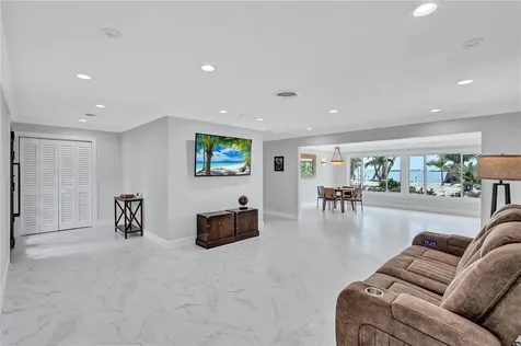 2612 Keystone Court N St Petersburg FL 33710