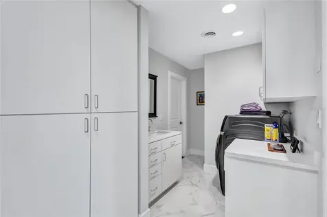 2612 Keystone Court N St Petersburg FL 33710