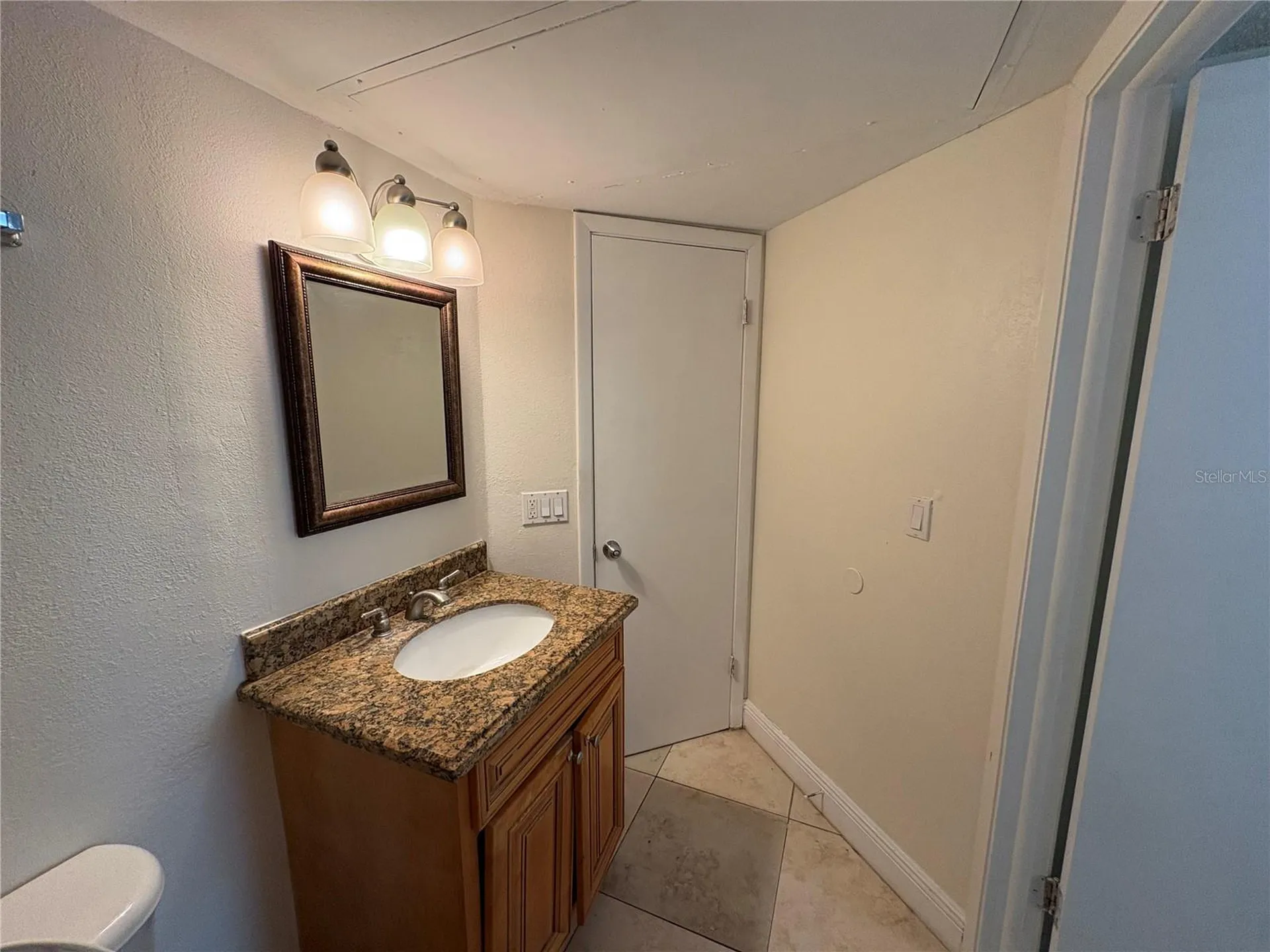 1964 Lake Atriums Circle Orlando FL 32839