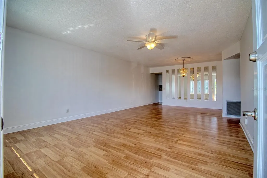 2450 Canadian Way Clearwater FL 33763