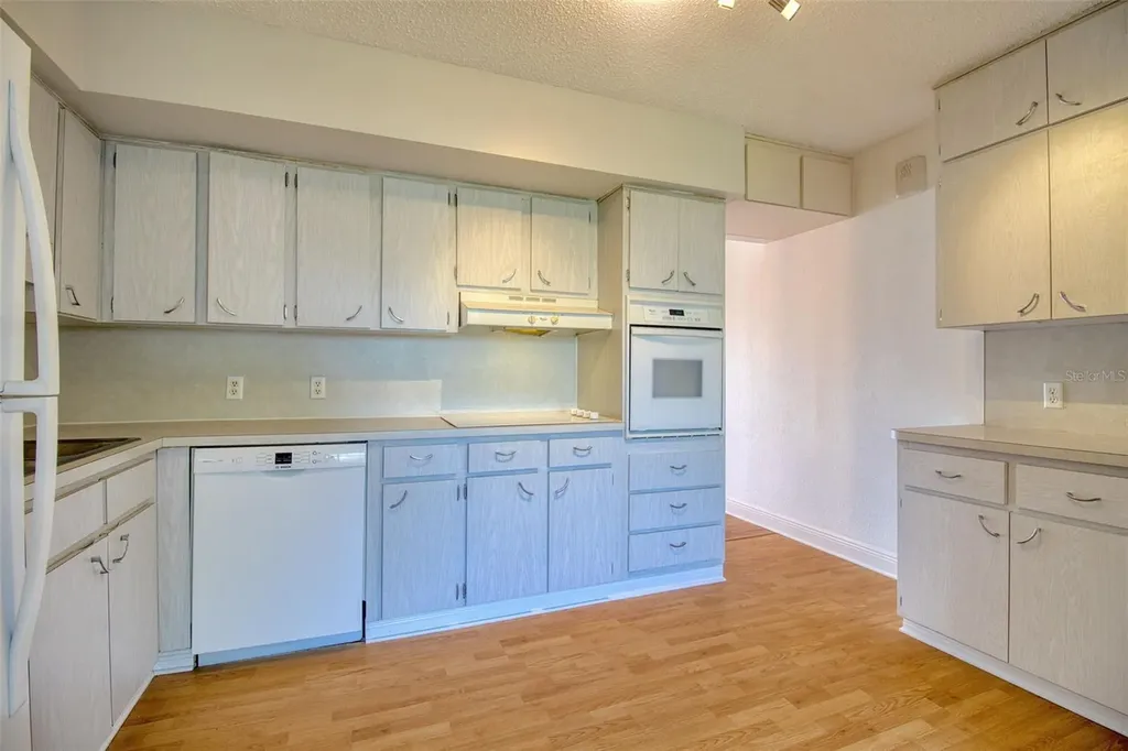 2450 Canadian Way Clearwater FL 33763