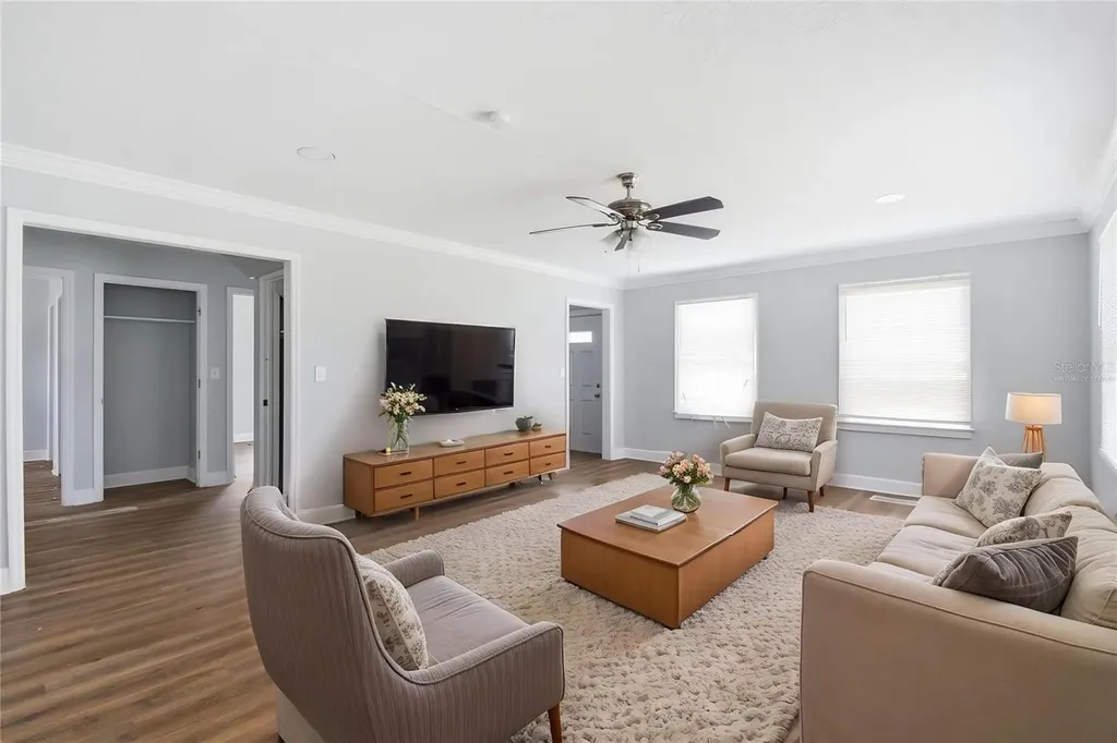 2513 16th Avenue W Bradenton FL 34205