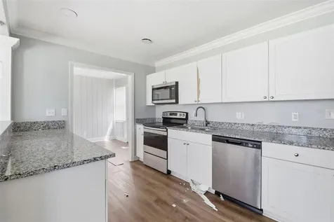 2513 16th Avenue W Bradenton FL 34205