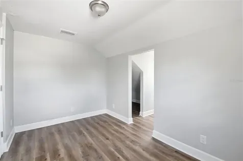 2513 16th Avenue W Bradenton FL 34205