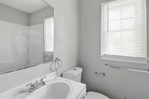 2513 16th Avenue W Bradenton FL 34205
