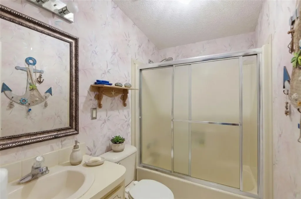 1537 Doral Circle Lady Lake FL 32159