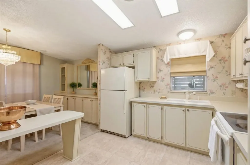 1537 Doral Circle Lady Lake FL 32159