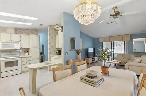 1537 Doral Circle Lady Lake FL 32159