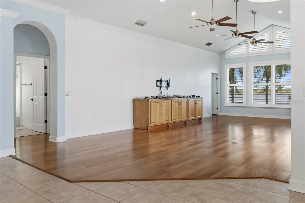 220 Ruby Lake Lane Winter Haven FL 33884