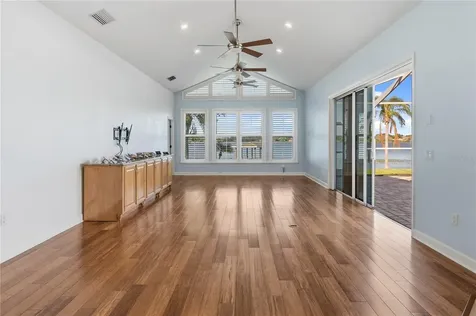 220 Ruby Lake Lane Winter Haven FL 33884