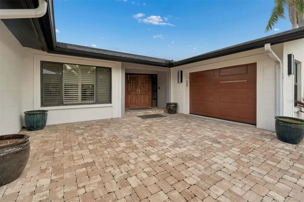 4213 Saltwater Boulevard Tampa FL 33615