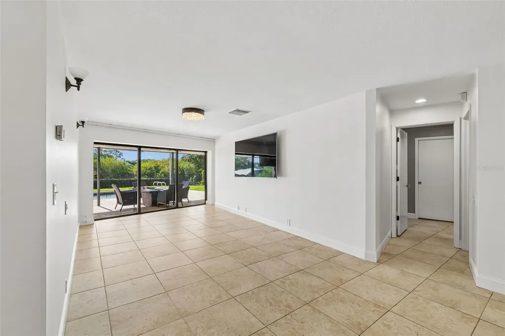 4213 Saltwater Boulevard Tampa FL 33615