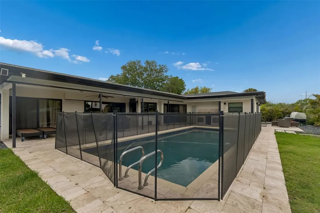 4213 Saltwater Boulevard Tampa FL 33615