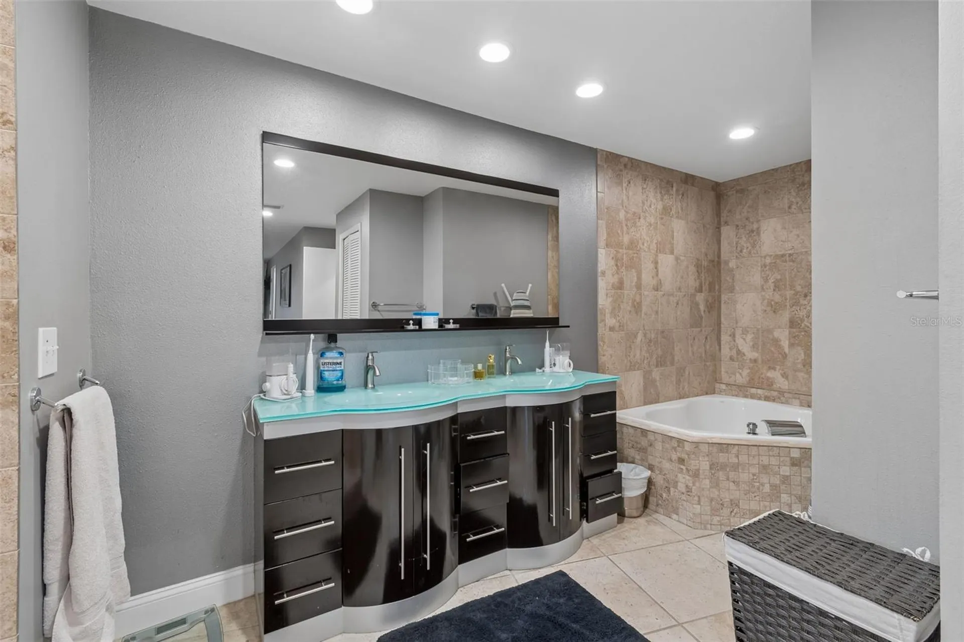 4213 Saltwater Boulevard Tampa FL 33615
