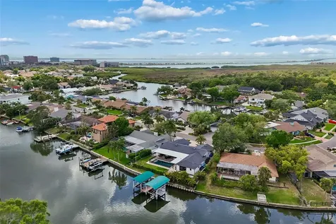 4213 Saltwater Boulevard Tampa FL 33615