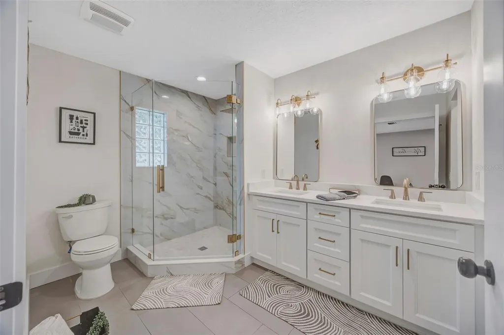 13313 Golf Crest Circle Tampa FL 33618