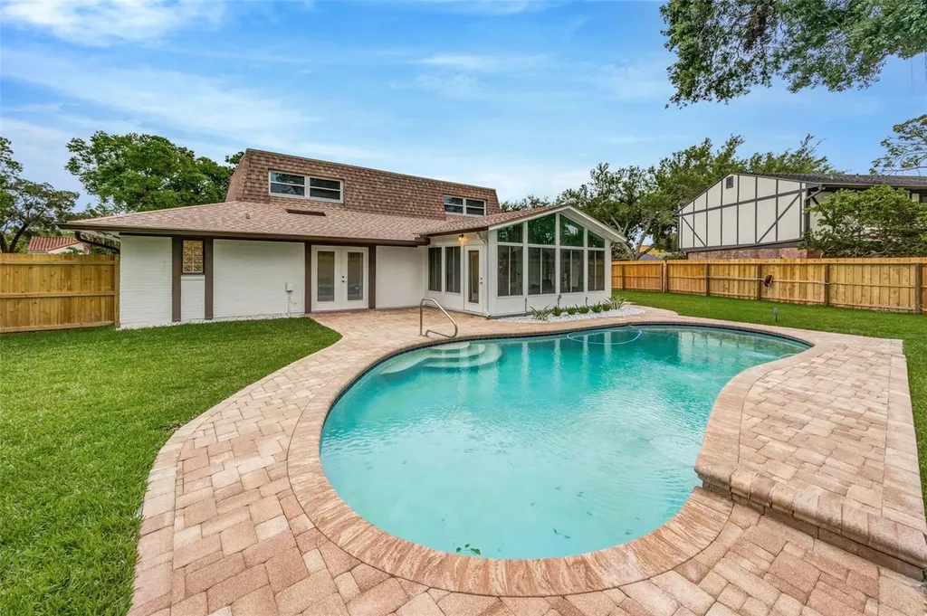 13313 Golf Crest Circle Tampa FL 33618