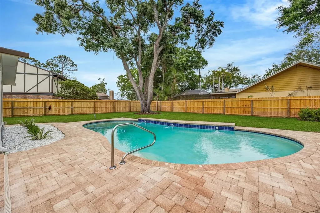 13313 Golf Crest Circle Tampa FL 33618