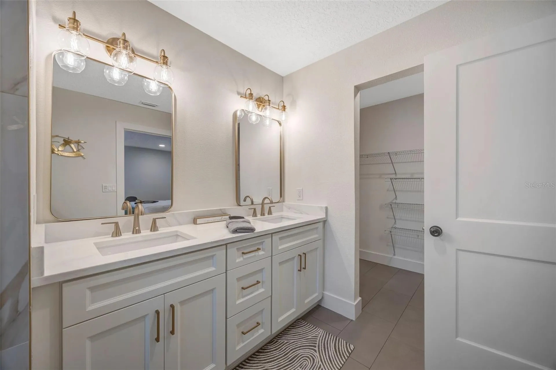 13313 Golf Crest Circle Tampa FL 33618