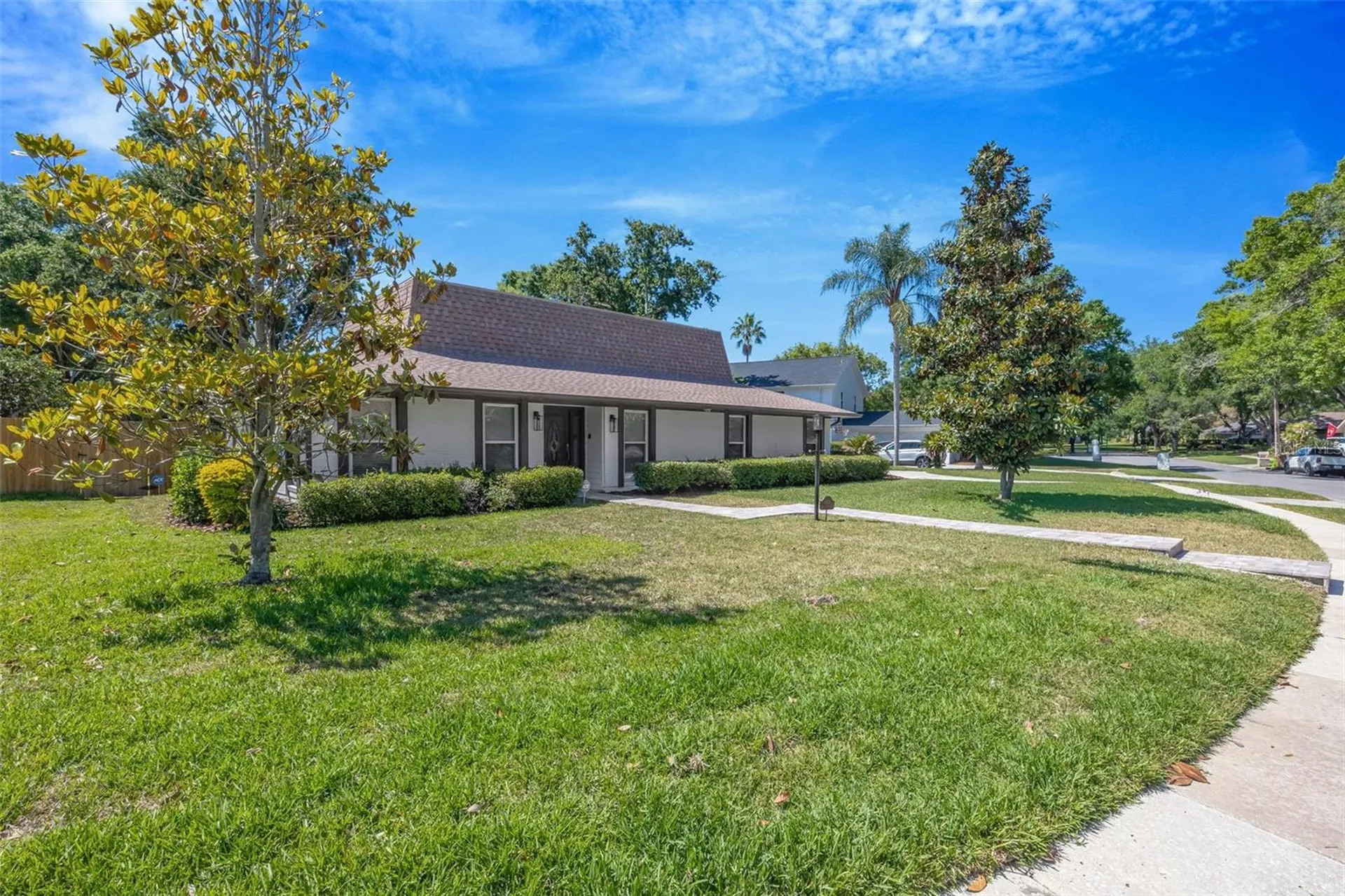13313 Golf Crest Circle Tampa FL 33618