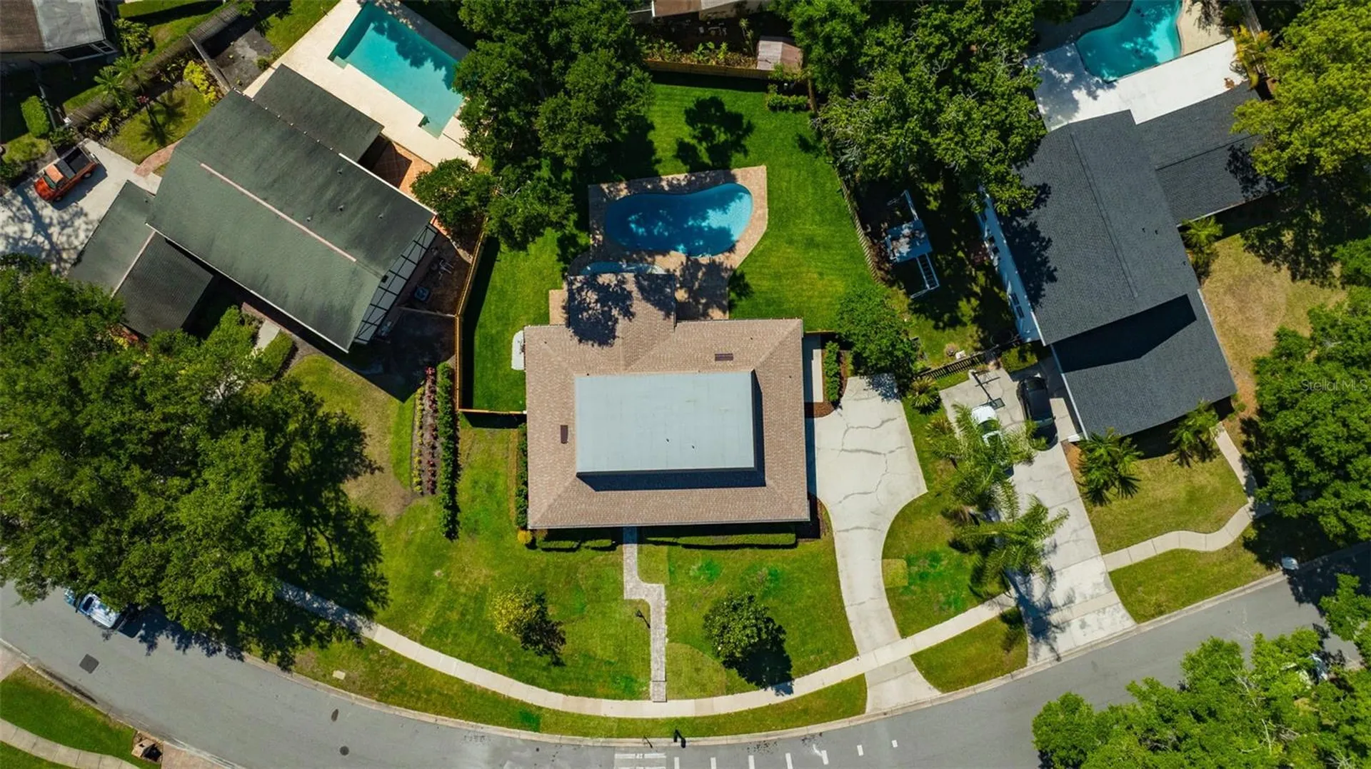 13313 Golf Crest Circle Tampa FL 33618