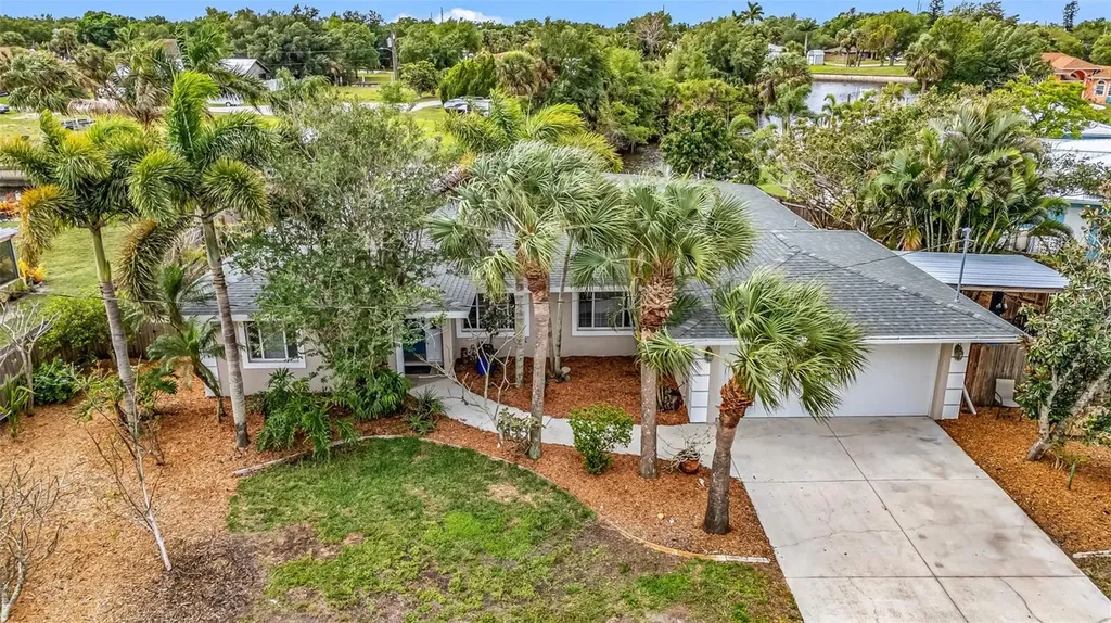 28401 Coco Palm Drive Punta Gorda FL 33982