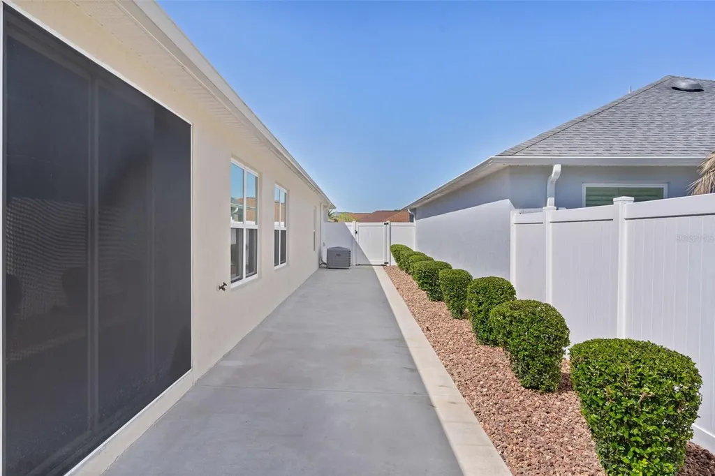 9224 SE 168th Cook Place The Villages FL 32162