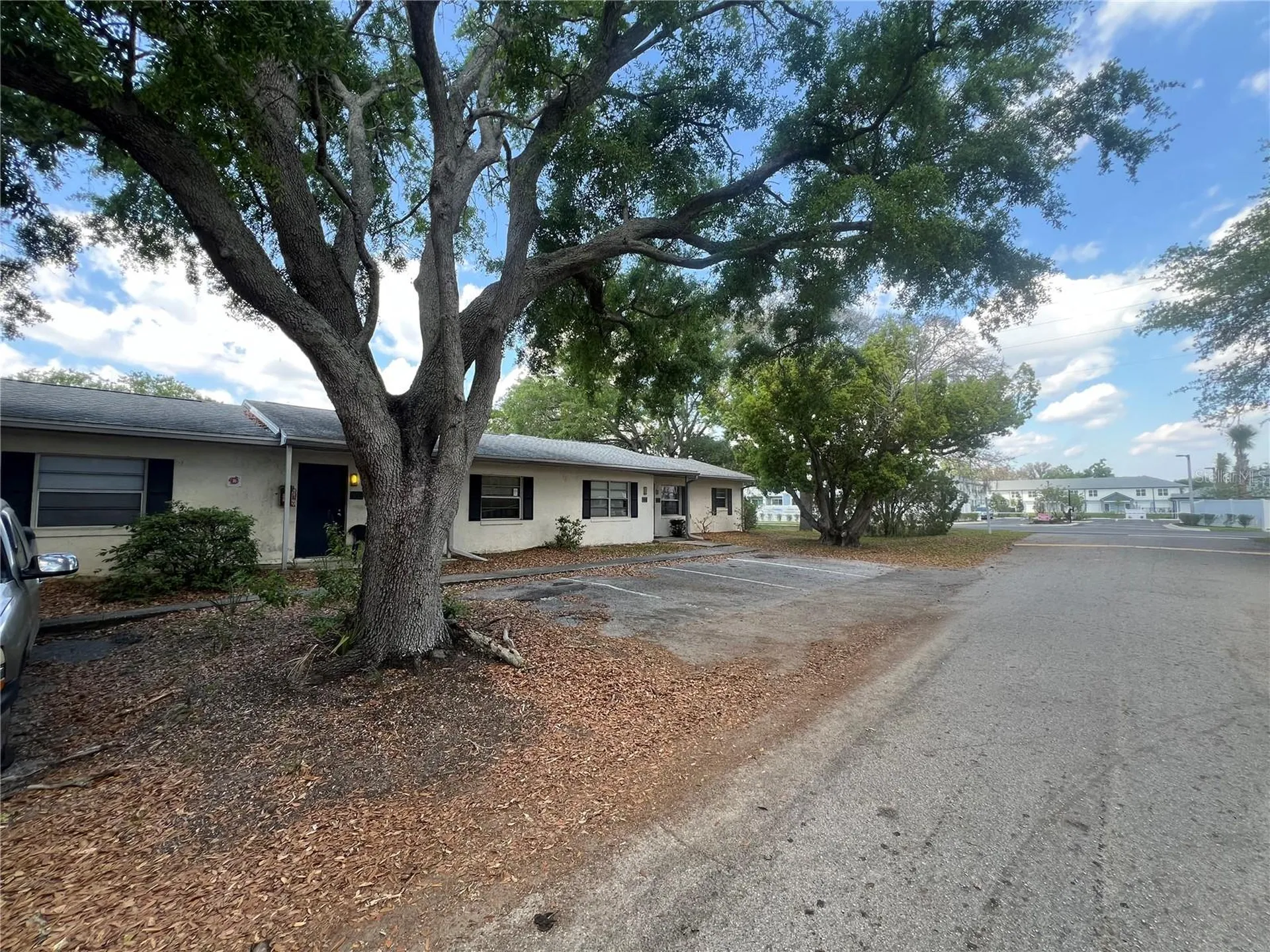 1000 E Caroline Street Tavares FL 32778