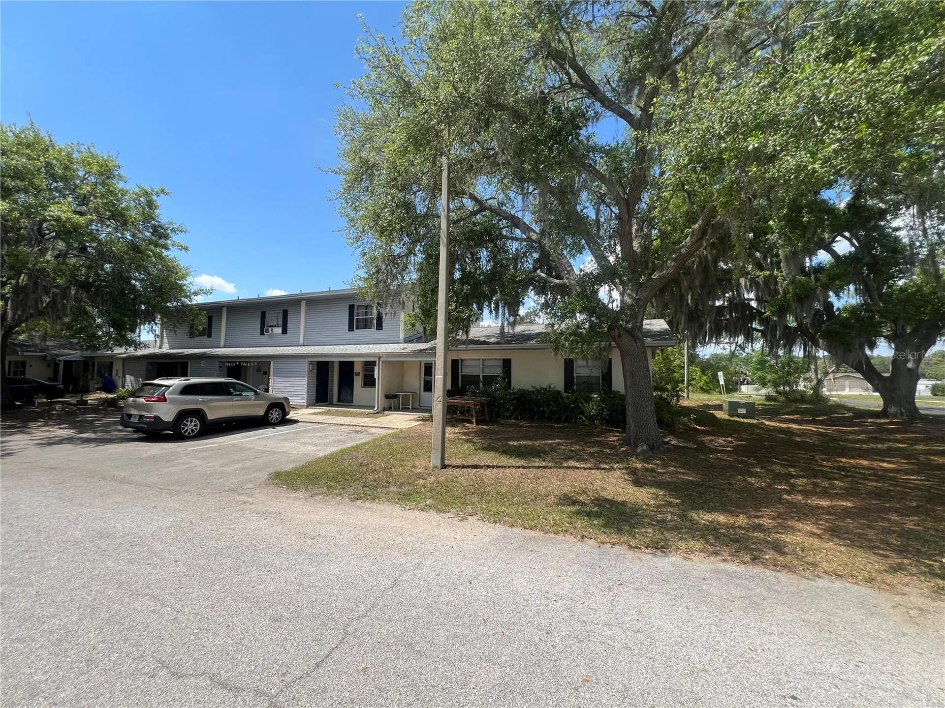 1000 E Caroline Street Tavares FL 32778