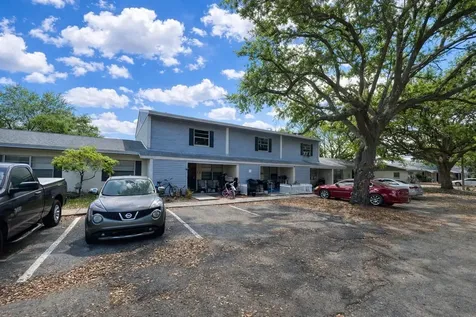 1000 E Caroline Street Tavares FL 32778