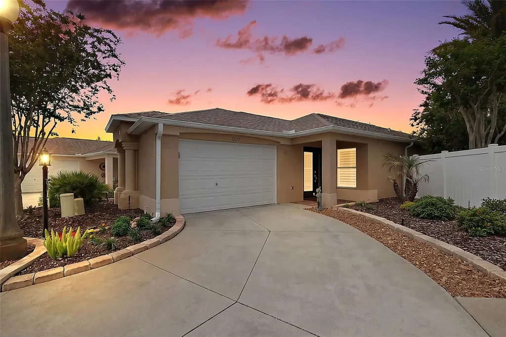 1887 Loadstar Avenue The Villages FL 32162