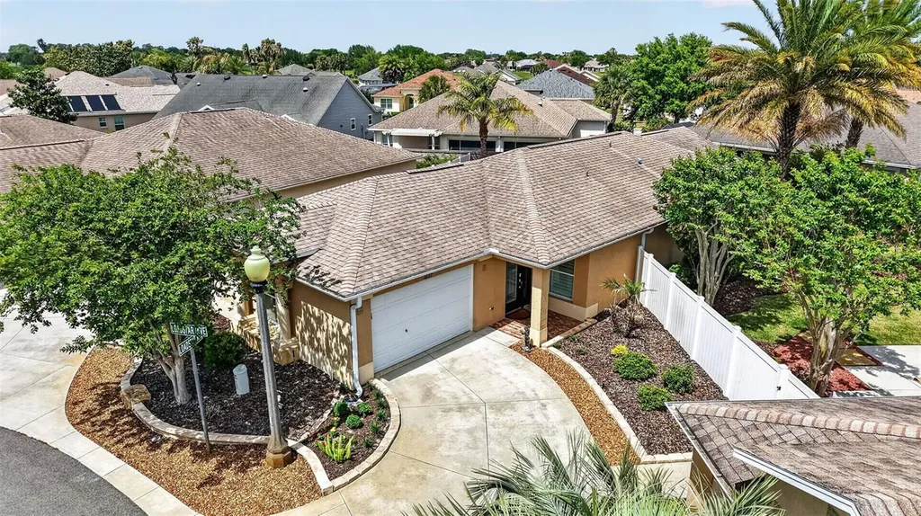 1887 Loadstar Avenue The Villages FL 32162