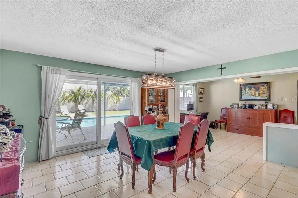 12137 Orange Blossom Drive Seminole FL 33772