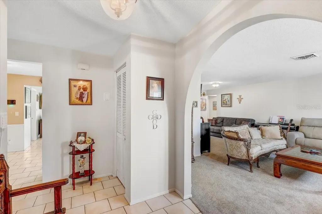 12137 Orange Blossom Drive Seminole FL 33772