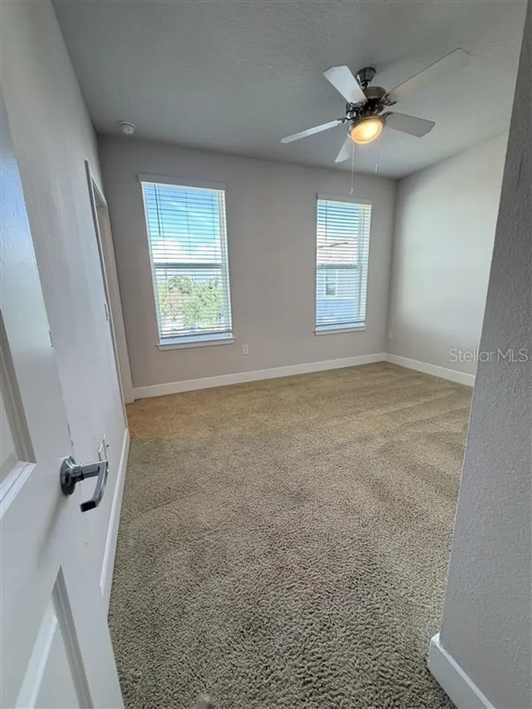 560 Academy Drive Kissimmee FL 34744