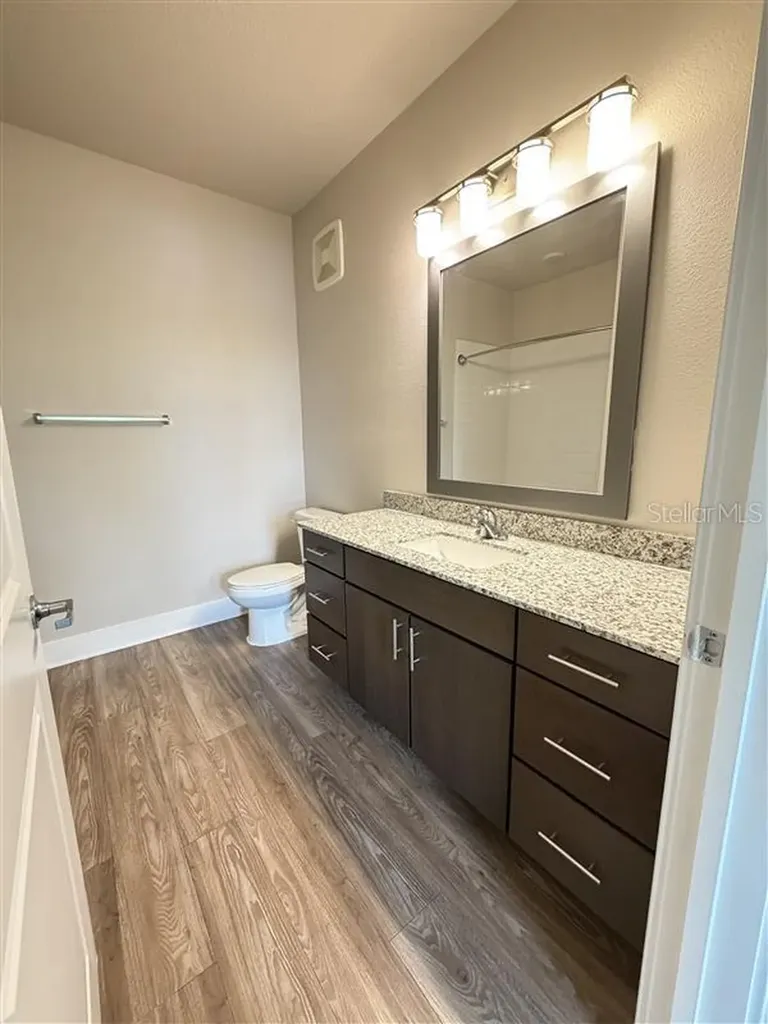 560 Academy Drive Kissimmee FL 34744