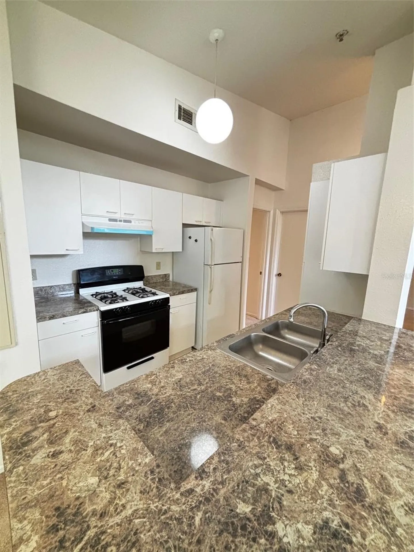 1615 Columbia Arms Circle Kissimmee FL 34741