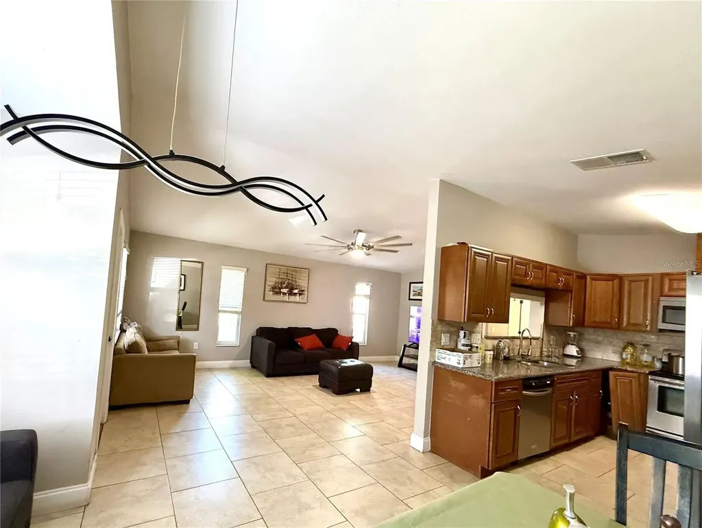 2423 23rd Street Sarasota FL 34234