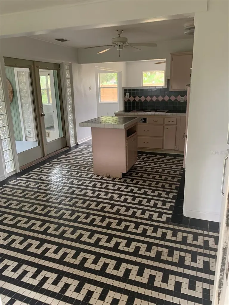 1063 40th Street Sarasota FL 34234