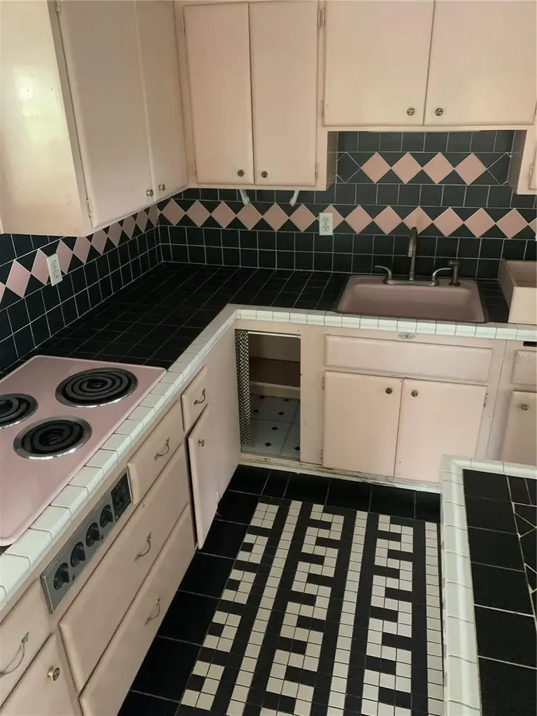 1063 40th Street Sarasota FL 34234