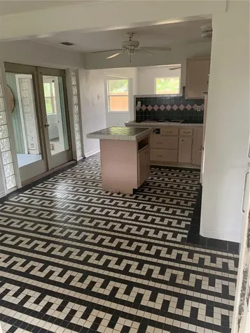 1063 40th Street Sarasota FL 34234