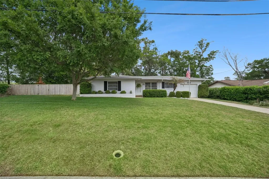 204 Iris Lane Inverness FL 34452