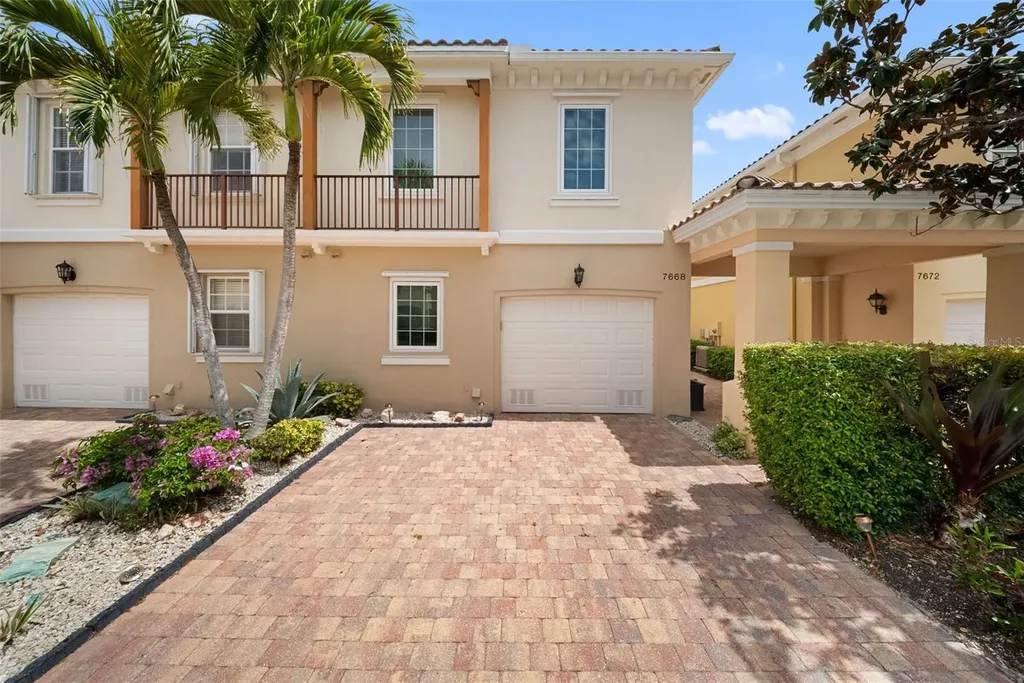 7668 Bergamo Avenue Sarasota FL 34238