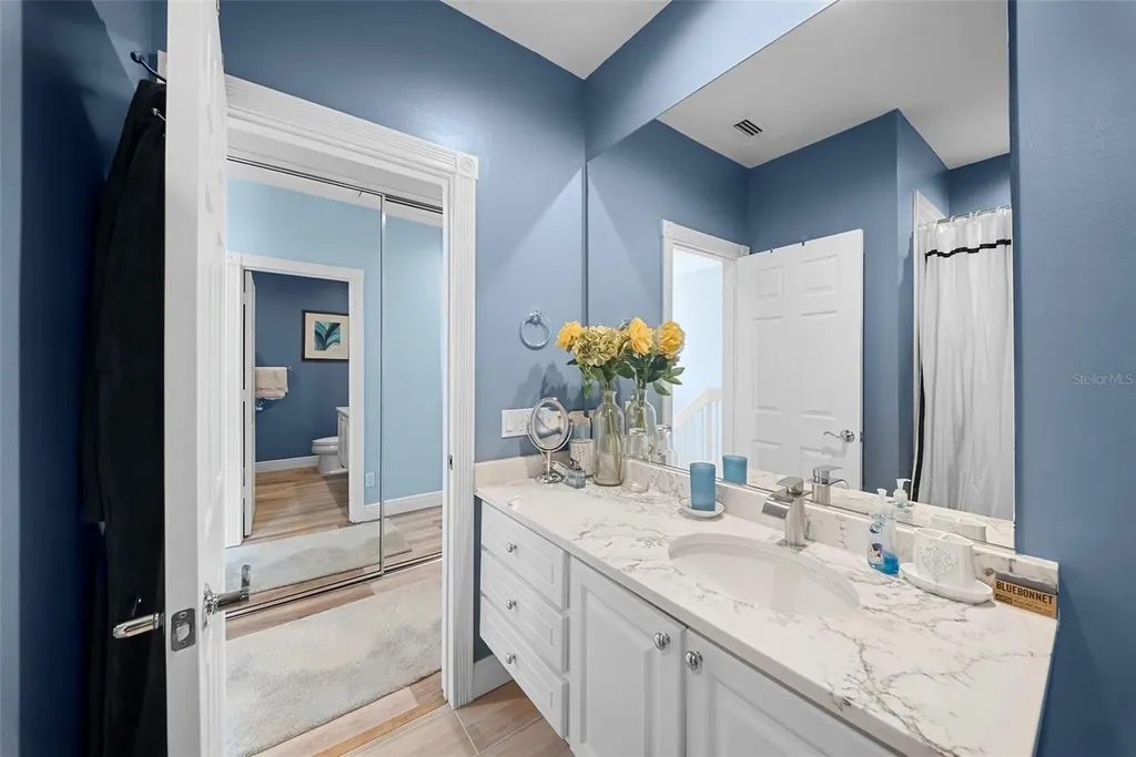 7668 Bergamo Avenue Sarasota FL 34238